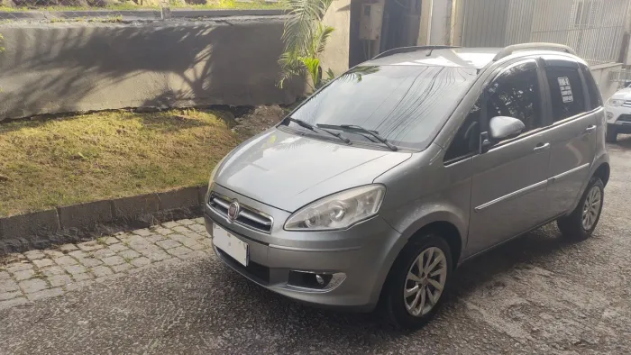 Fiat Idea Attractive 1.4 Fire Flex 8V 5P 2014