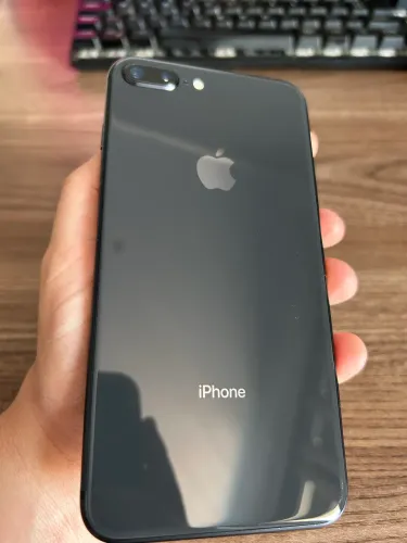 iPhone 8 Plus