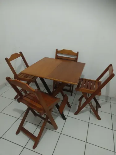 Mesa com 4 cadeiras dobrável bar e restaurante