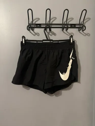 Short Nike dri-fit preto P