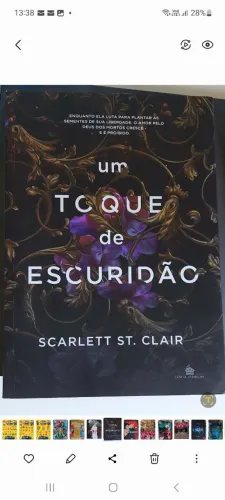 Livro Um toque de escuridão