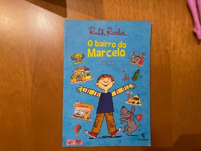 Livro o bairro do Marcelo