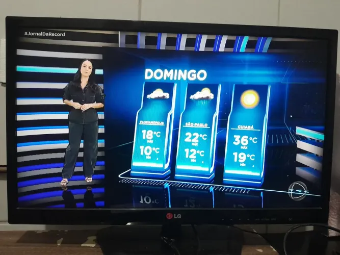 Vendo TV monitor LG 24 polegadas