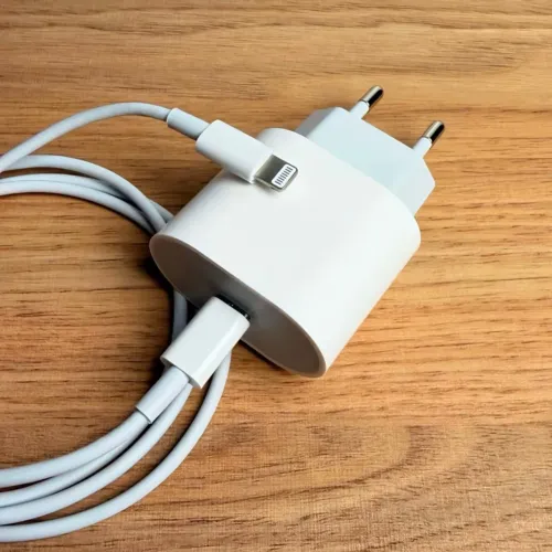 Carregador 20W Fonte Tipo C Cabo Compatível IPhone 
