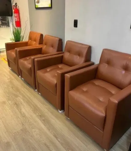 Lindas poltronas em top couro  sob encomenda  contato( *)