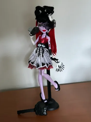 Monster high operetta frights camera action