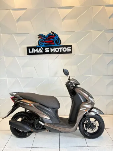 VENDO OU TROCO YAMAHA FLUO 125 2024/25 ( limas motos)