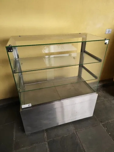 Vitrine neutra 1m