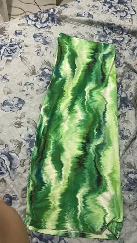 vende-se vestido que dá pra ser usado como saia tbm
