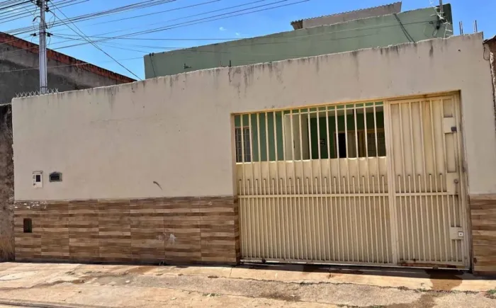 CASA EM CANUDOS