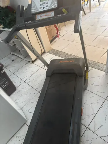Esteira Athletic 120kg Dobrável - Com Defeito - Para Conserto