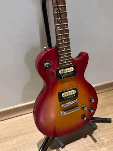 Linda Guitarra Elétrica EpiPhone Les Paul Studio Lt E1 Heritage Cherry Sunburst Destro