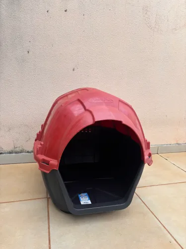 Casa grande de plástico para cachorro 