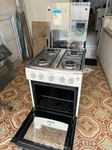 Fogão Itatiaia 4 bocas usado.