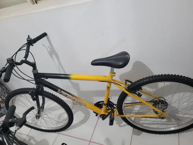 Bicleta Aro 26 nova