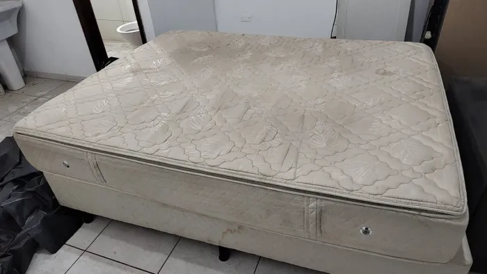 Cama box + Colchão