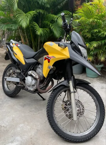 Xre 300 2013 amarela