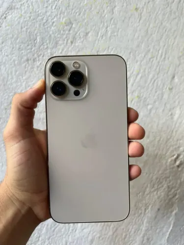 iPhone 13 pro max gold
