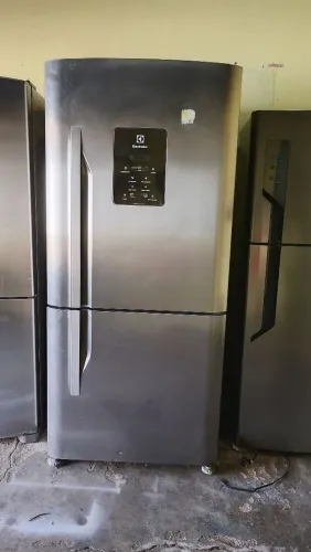 Geladeira Electrolux Frost Free Inverse Inox 598 Litros Funcionando Perfeitamente