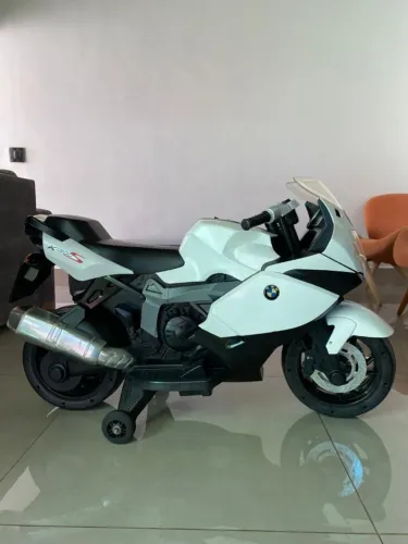 Moto Bmw K1300S Branca Elétrica 6v - Bandeirante