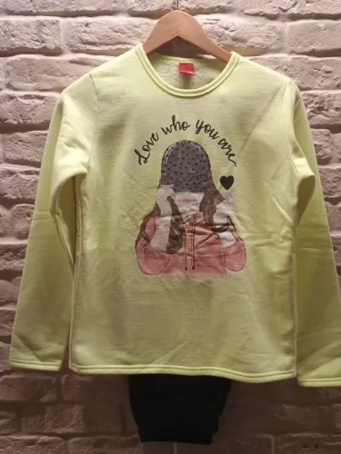 Conjunto de calça e blusa em moletom peluciado Kyly - veste tam 10 - como novo