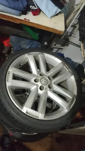 Rodas aro 17 leia descrição