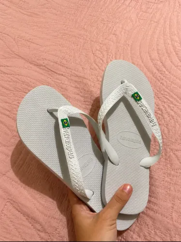 HAVAIANAS MODELO BRASIL ?