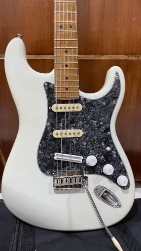 Squier Deluxe 2010 top de linha