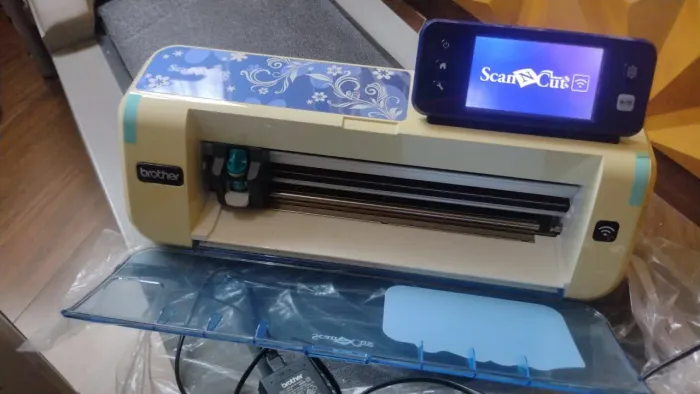 Máquina de corte Brother scabcut