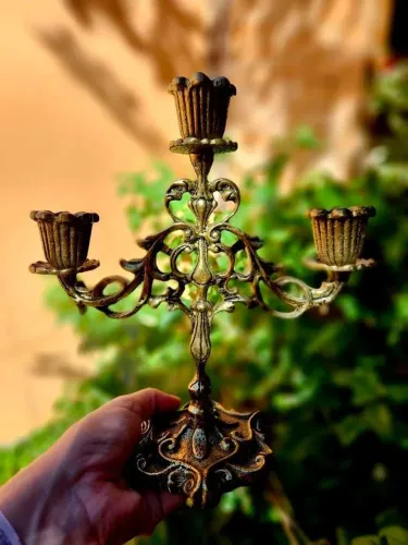 Antigo castiçal de bronze maciço para 3 velas