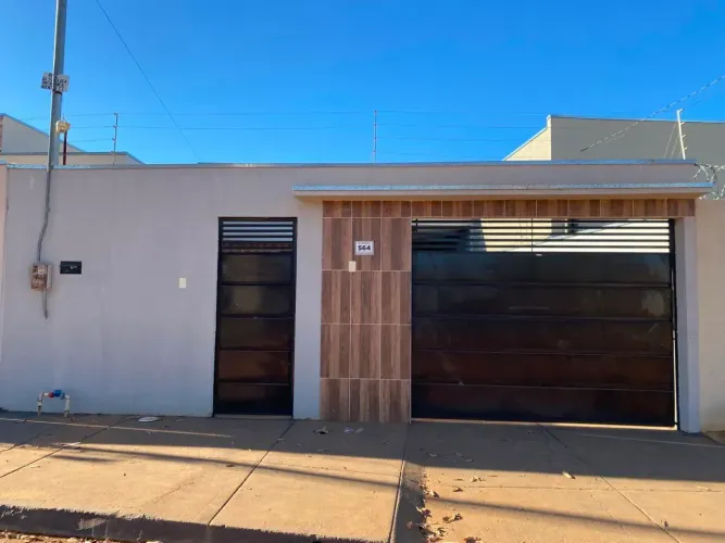 Imóvel para aluguel possui 70 metros quadrados com 2 quartos