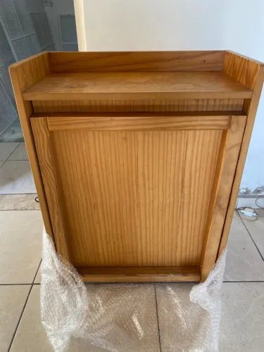 Mesa Dobrável com estante integrada (Cozinha/Escritório/ Varanda/ ambientes otimizados