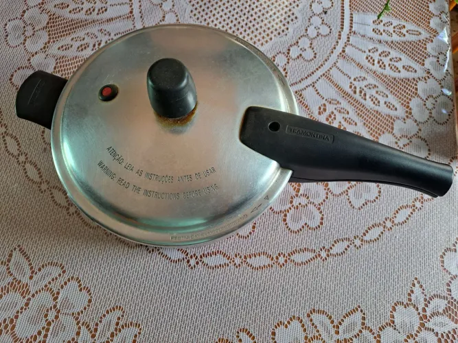 Panela de pressao