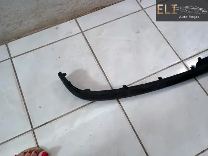 Friso Traseiro Polo Preto Texturizado