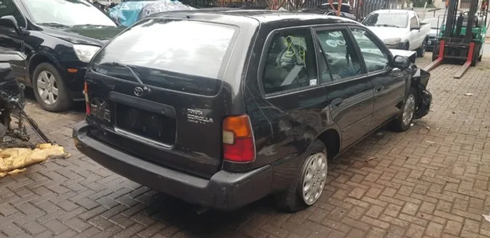 Sucata Toyota corolla wg 1995 manual - retirada de peças