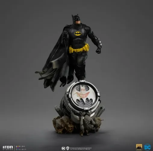 Iron Studios batman black version lacrado numerada