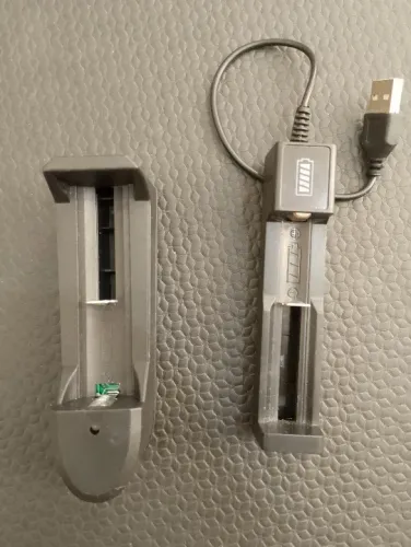 Carregadores de bateria 14250, 15270, 16340, 18650