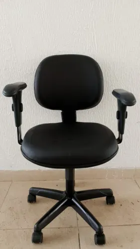 Cadeira giratória secretaria executiva com braços Reformada
