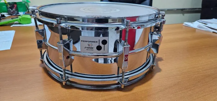 Caixa Sonor Performer 14x6,5 NOVÍSSIMA Made in Germany com CASENovíssima 