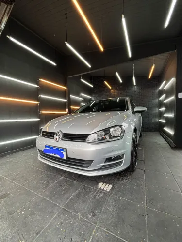 Volkswagen Golf Highline 1.4 TSI 140cv Aut. 2015