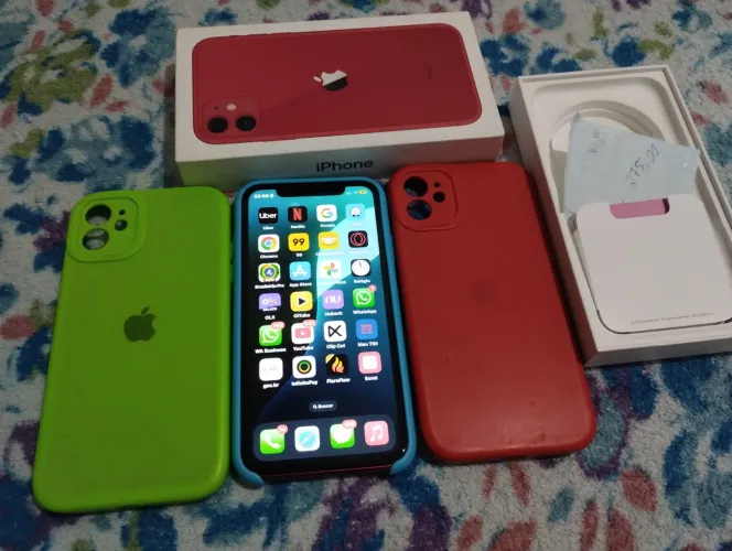 iPhone 11 caixa nota e cabo de carregar 