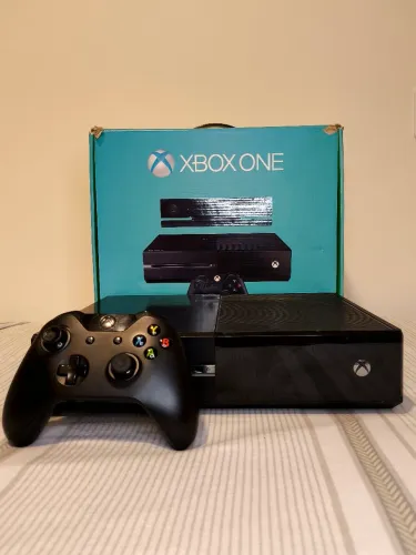 XBOX ONE FAT 500gb com GTA 5