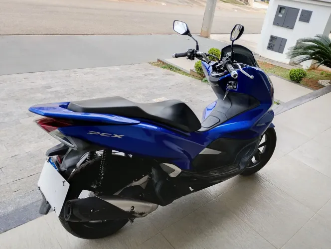 Vendo PCX 150 2022 c/ 19.300 km
