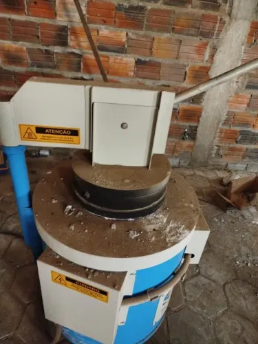 Vendo forno de fundição alumínio Semi-novo 