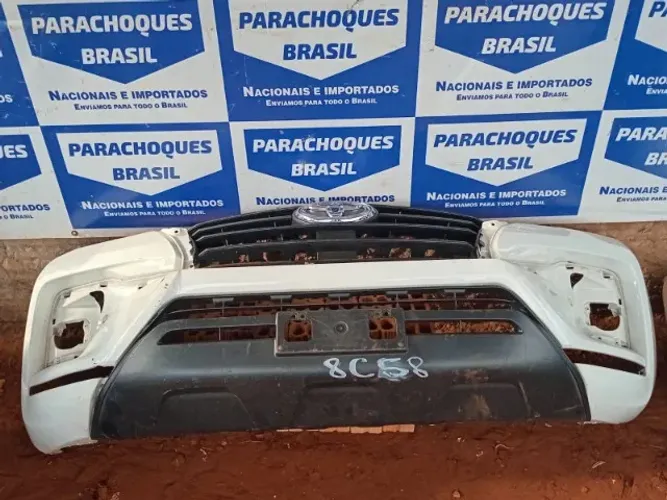Parachoque dianteiro Toyota SW4 2025 - usado, preço bom