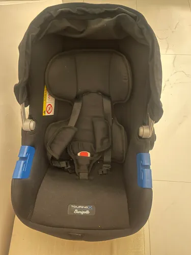 Bebê conforto Touring Burigotto