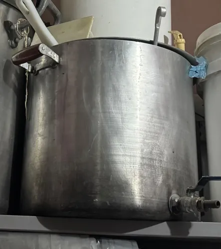 Caldeirão 50 litros com Bica