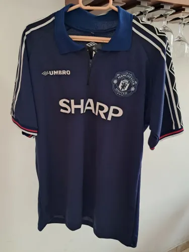 Camisa retro Manchester United