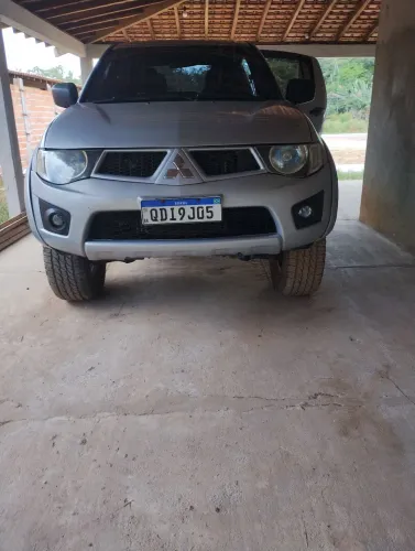 Mitsubishi L200 Tri. HLS Chrome ED. 2.4 CD Flex Mec. 2016