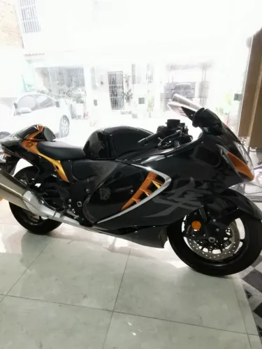SUZUKI HAYABUSA 2023/2024 - NOVÍSSIMA - APENAS 8.485 KM